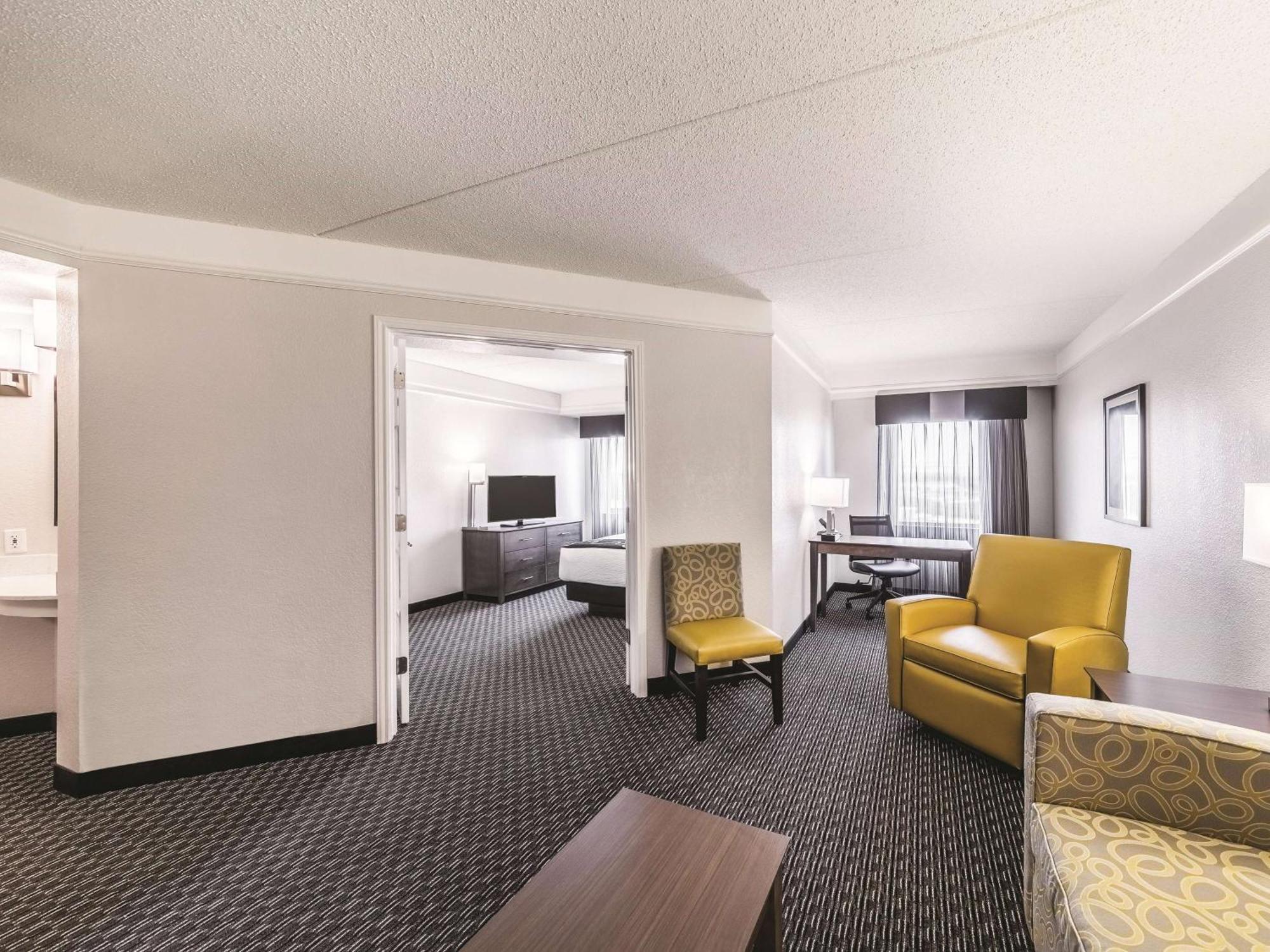 Hotel La Quinta By Wyndham Austin Airport Exterior foto