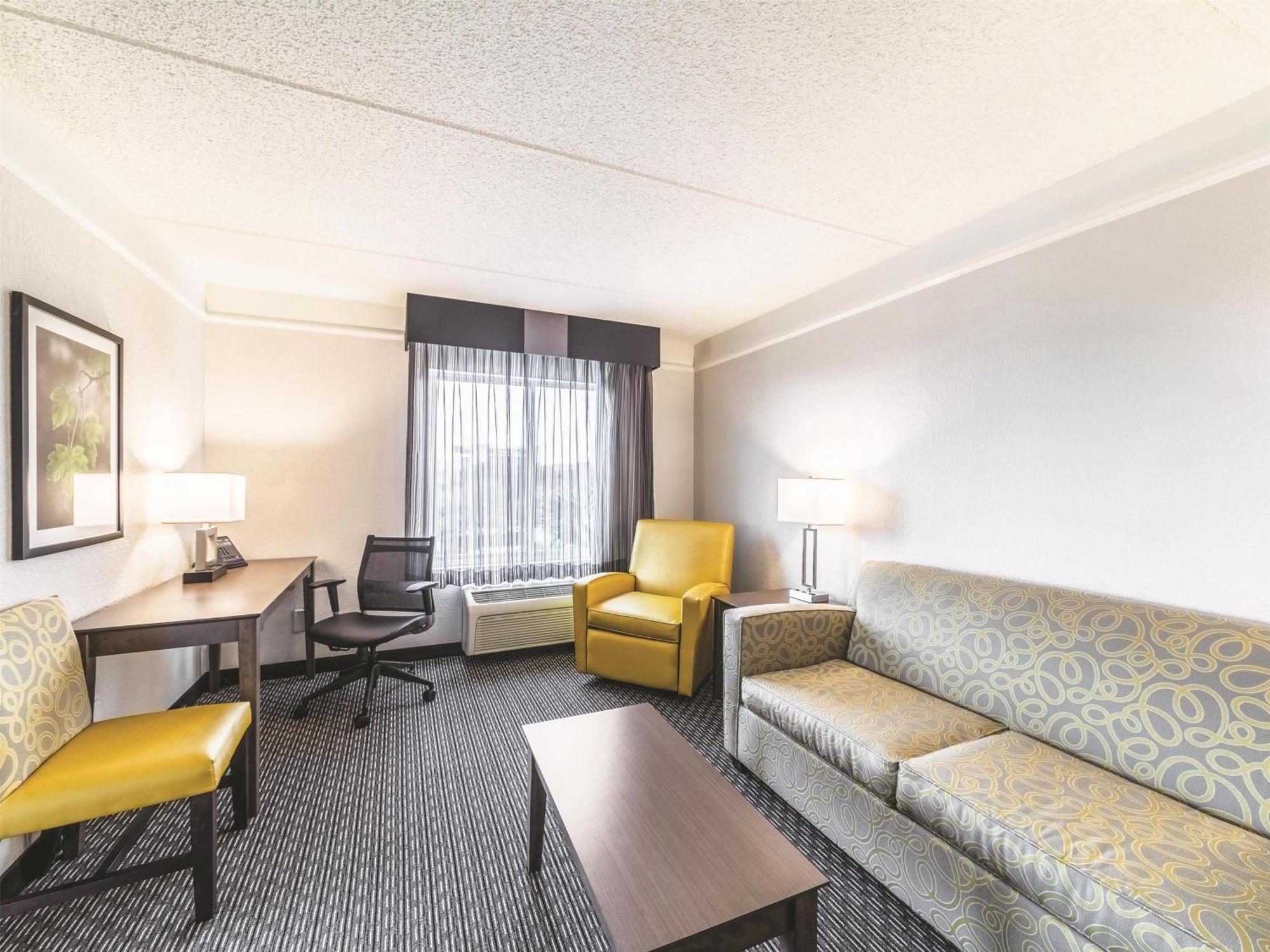 Hotel La Quinta By Wyndham Austin Airport Exterior foto