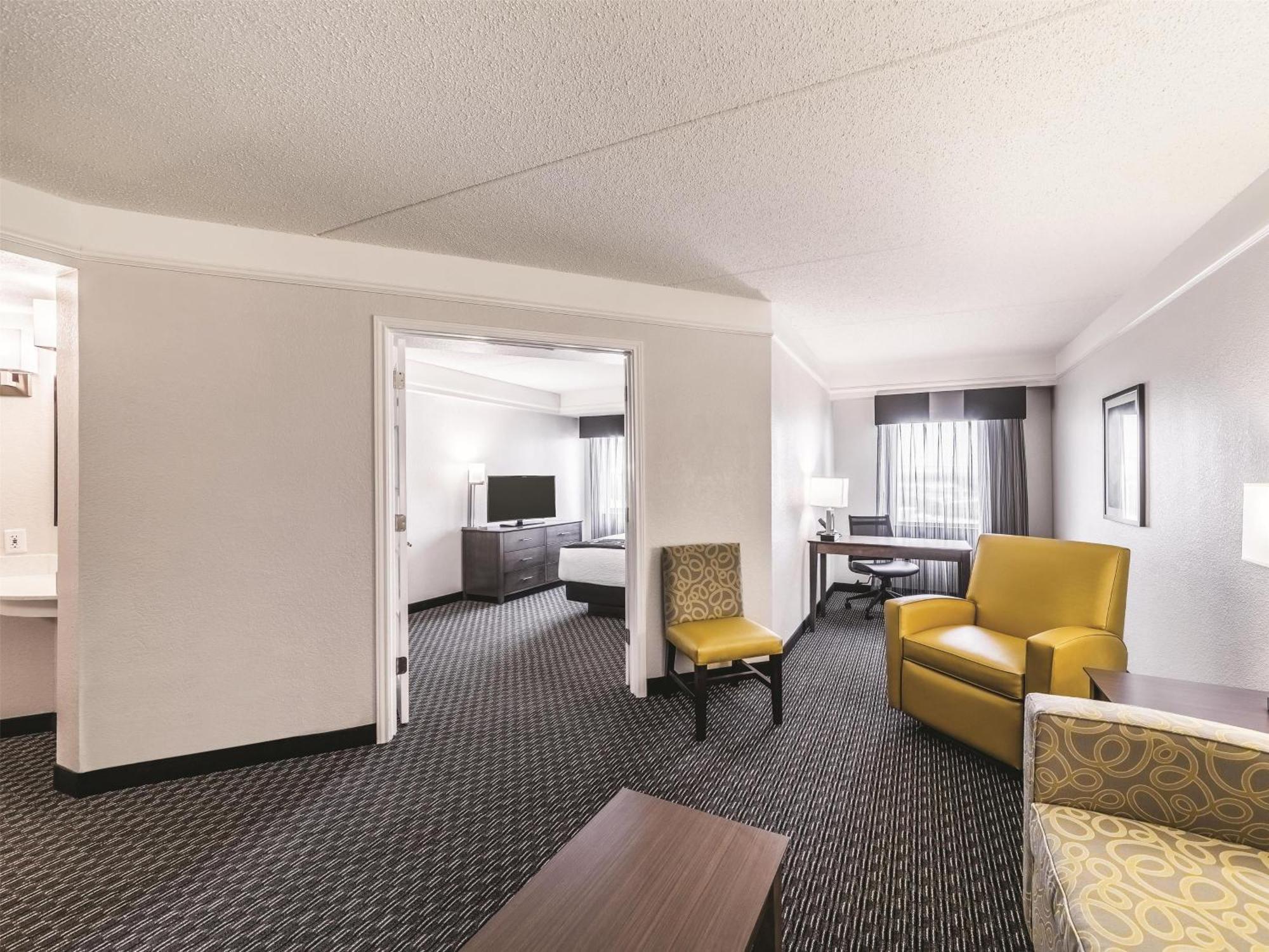 Hotel La Quinta By Wyndham Austin Airport Exterior foto