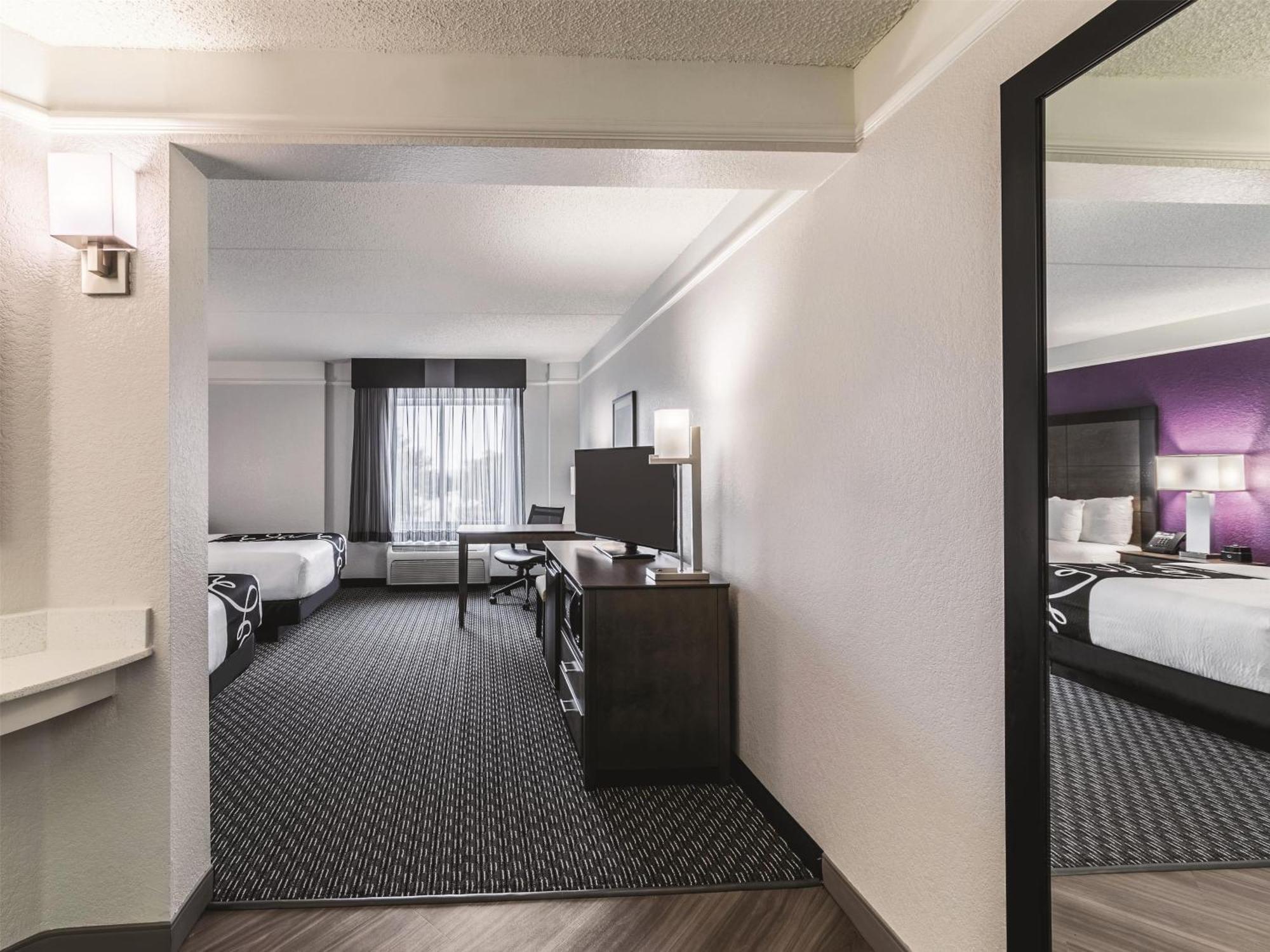 Hotel La Quinta By Wyndham Austin Airport Exterior foto